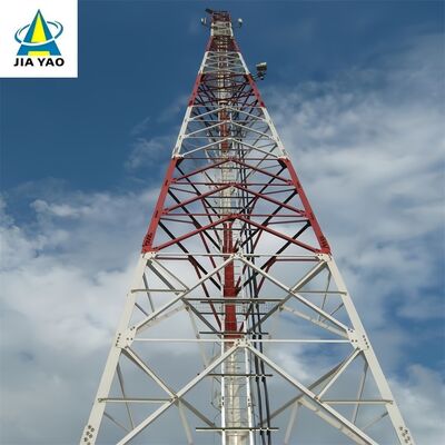 Endüstri Parkı 5G Baz İstasyonu için 32M Yıldırımdan Korunma 3 Ayaklı Açılı Çelik Kule