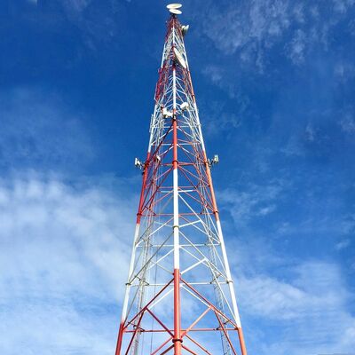 İstasyon Girişi için 42m 53m 65m 72Meter Flanş Bağlantısı 3 Tüp Telekom Kulesi