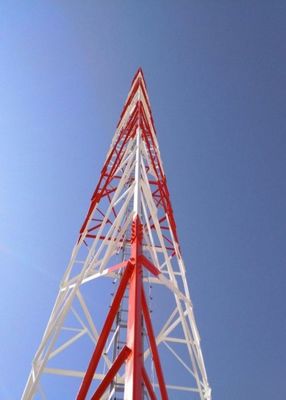 5km 10km 20km Wifi İletici ve Alıcı Çemberli Çerezli Çelik Kuleleri Mikrodalga Kablosuz Destek