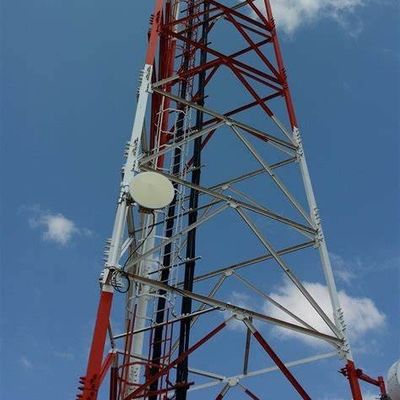 Yüksek çözünürlüklü üçgen radyo telekom 3 bacaklı borulu çelik kule 40M/S