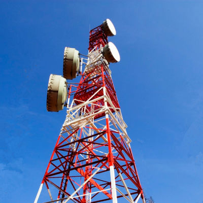 Mobil Wifi Ağı 4G 5G GSM Radyo Sinyalı 4 Bacak Köşe Çelik Telekom Kulesi Telekomünikasyon