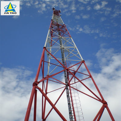 Telekomünikasyon Anten Mast Tower 3 Bacak / 4 Bacak Tüpürsel Kendiliğinden Kalkan Anten Tower