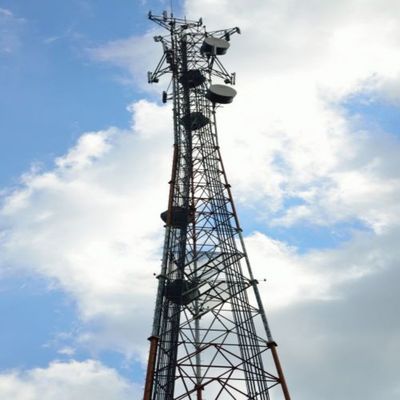 10 - 60M Galvanizli Tubular Çelik Kulesi Wifi Sinyal Bts Televizyonlar 3 Bacaklı Tubular Çelik Kulesi