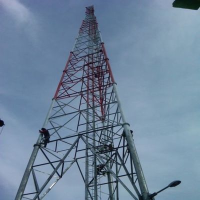 10 - 60M Galvanizli Tubular Çelik Kulesi Wifi Sinyal Bts Televizyonlar 3 Bacaklı Tubular Çelik Kulesi