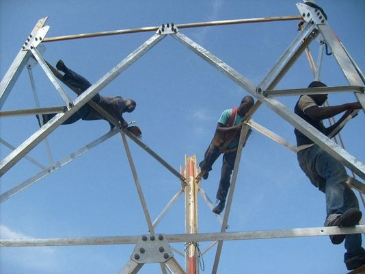 5 10 15 20 25 30 M Kendini Destekleyen Galvanizli Köşeli Çelik 3 Bacaklı Kule 5-100M