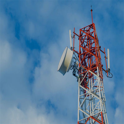 Kablosuz 5G Antenne Kulesi 4 Bacak Köşesi Çelik Demir Kendini Destekleyen Çerez Kulesi