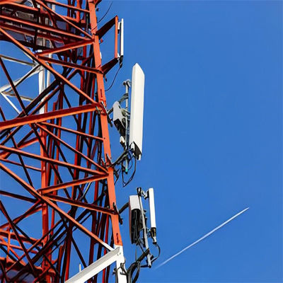 İletişim için 30m kendi kendini destekleyen ızgara kulesi GSM açılı çelik kule