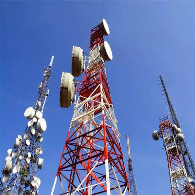 İletişim için 30m kendi kendini destekleyen ızgara kulesi GSM açılı çelik kule