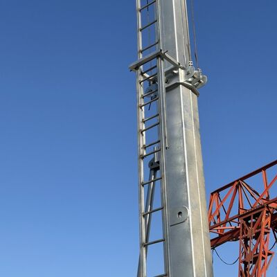 Monopole Teleskop Kulesi 15-25M Galvanizli Çelik Kamyon Montajlı İletişim Anten 40M/S Rüzgar geçirmez ISO Sertifikalı