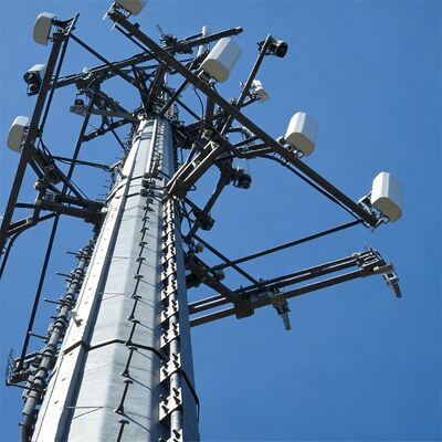 13 19 25M Kompakt Tasarım Monopole Galvanizli Çelik Kendinden Destekli Dış Mekan 5G 4G Mikrodalga Yerden Tasarruf Direk