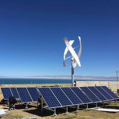 Kentsel 5G Küçük Hücre için 20M 30M Güneş Paneli Entegre Monopol Kule Enerji Tasarrufu