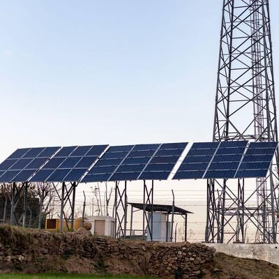 Rüzgar Santrali Güneş Parkı İzleme İçin Yenilenebilir Enerji Uyumlu Haberleşme Kulesi